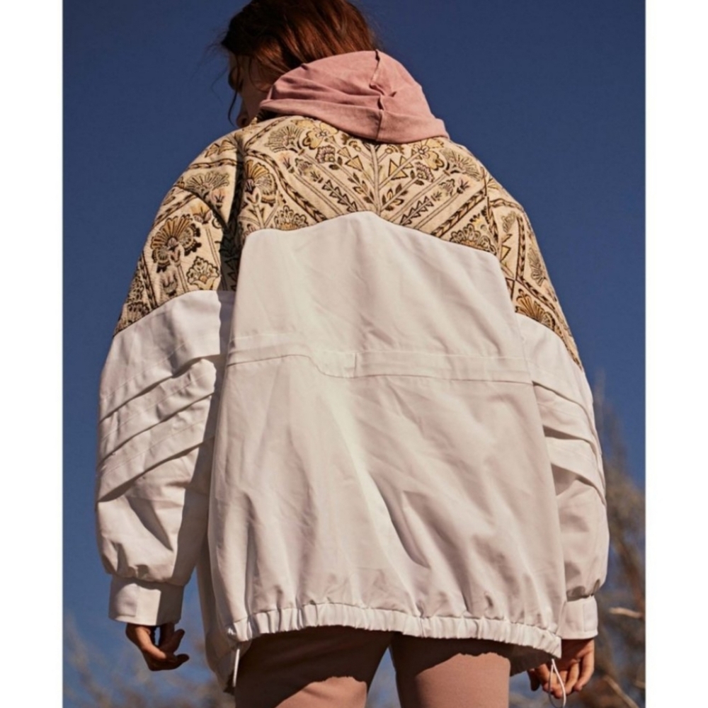 Free People Movement Summit Sunset Ski Coat Sz/ Small and Large - Picture 3 of 9